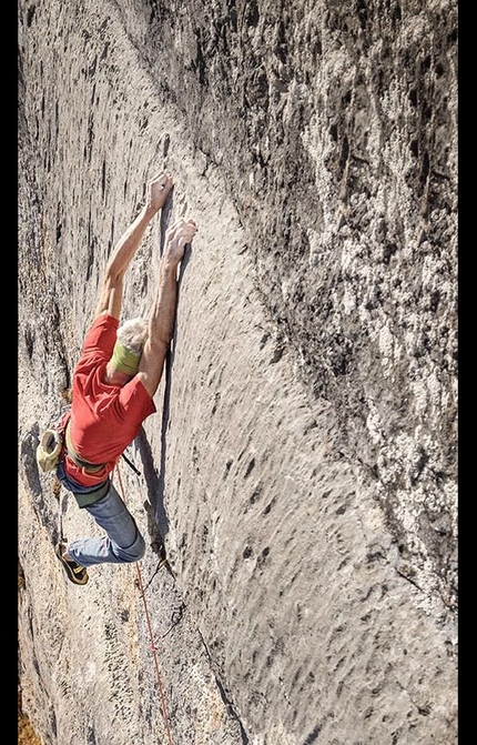 Manolo, Maurizio Zanolla, Il Mattino dei Maghi, Totoga - Maurizio Manolo Zanolla nel 2016, durante la seconda salita e prima ripetizione di 'Il Mattino dei Maghi', la mitica via da lui aperta a Totoga (Pale di San Martino) nel 1981