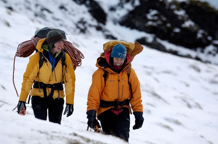 Iceland ice climbing expedition 2007 - Ines Papert and Audrey Gariepy