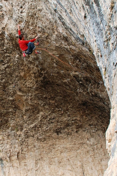 Mateusz Haladaj, hard climbs in Austria and Spain