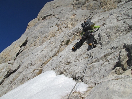 Primo sperone Ovest del Corno Piccolo (Gran Sasso) - Primo tiro di corda