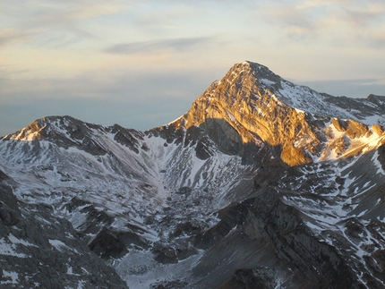 Primo sperone Ovest del Corno Piccolo (Gran Sasso) - Alba sul pizzo Cefalone