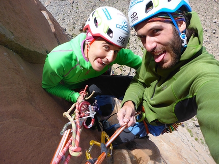 Alpinismo Vagabondo - Cerro Colorado (Patagonia cilena) - Alice Lazzaro e Giovanni Zaccaria in... Facce da basalto (Way Mule, 40mt, 6b)