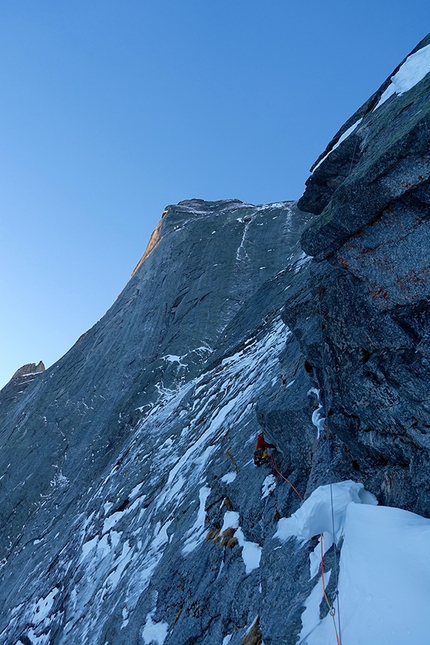 Pizzo Badile, Nordest supercombo, Marcel Schenk, David Hefti - During the first ascent of Nordest supercombo (800m, M7, R) up the NE Face of Pizzo Badile (Marcel Schenk, David Hefti 16/12/2016)