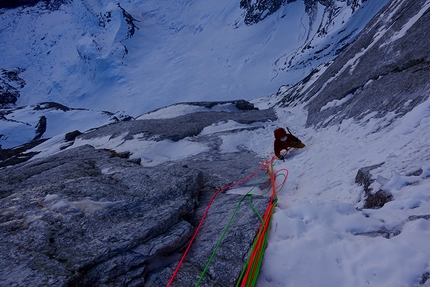 Pizzo Badile, Nordest supercombo, Marcel Schenk, David Hefti - During the first ascent of Nordest supercombo (800m, M7, R) up the NE Face of Pizzo Badile (Marcel Schenk, David Hefti 16/12/2016)