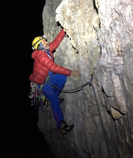 Drei Zinnen, Dolomites, Christoph Hainz, Simon Kehrer - Christoph Hainz during the Drei Zinnen trilogy, carried out on 23/12/2016 together with Simon Kehrer