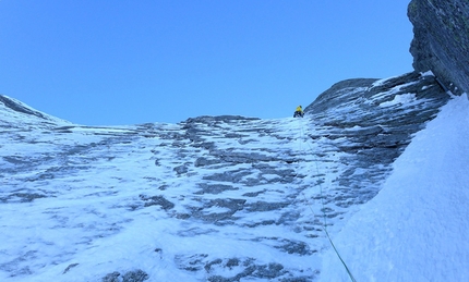 Pizzo Badile, Nordest Supercombo, Ines Papert, Luka Lindič - Ines Papert making the first repeat of 'Nordest Supercombo' up the NE Face of Pizzo Badile together with Luka Lindič on 30/12/2016