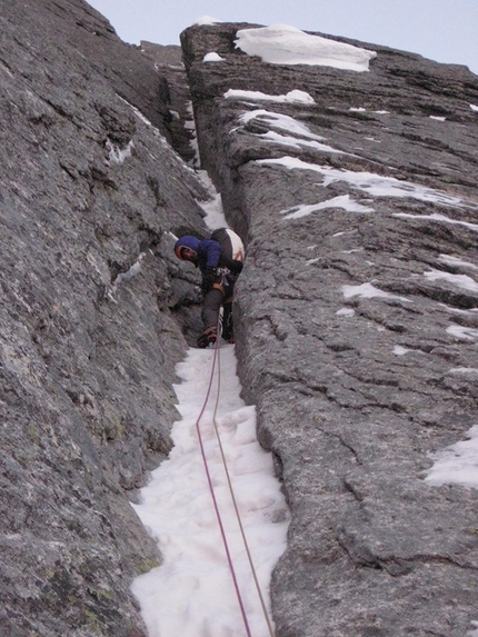 Via Cassin, Pizzo Badile, Luca Godenzi, Carlo Micheli - Luca Godenzi and Carlo Micheli during the winter ascent of Via Cassin, Pizzo Badile, on 30-31/12/2016