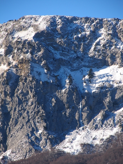 Cascata delle Ciavole, La Delicata, Serra delle Ciavole, Pollino, Cristiano Iurisci, Fabio Minerba, Nino Gagliardi, Mimmo Ippolito - Cascata delle Ciavole (La Delicata), Serra delle Ciavole: la colata