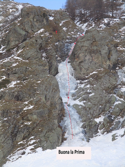 Val Clavalitè, Valle d'Aosta, Buona la prima, Claudio Casalegno, Elena Castagna, Elena Salamon - La cascata di ghiaccio Buona la prima in Val Clavalitè (Valle d'Aosta).