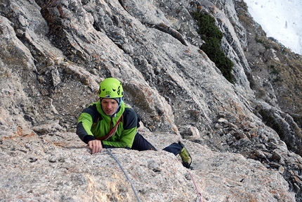 Presolana, 12 anni di Albani, Daniele Natali, Maurizio Panseri - Daniele Natali during the first winter ascent of '12 anni di Albani', North Face of Presolana (Daniele Natali, Maurizio Panseri 29-30/12/2016)