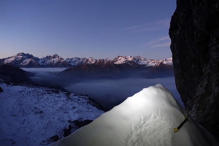 Presolana, 12 anni di Albani, Daniele Natali, Maurizio Panseri - Room with a view onto the surrounding 3000m peaks during the first winter ascent of '12 anni di Albani', North Face of Presolana (Daniele Natali, Maurizio Panseri 29-30/12/2016)