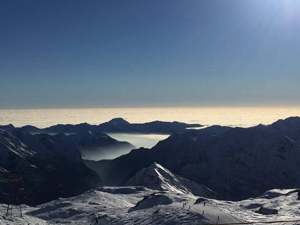 Progetto Icaro 2017 - Durante la prima tappa del Progetto Icaro il 29/12/2016 ad Alagna, per sensibilizzare i giovani sull’attività dello sci freeride fuori pista e sulla sicurezza in montagna.
