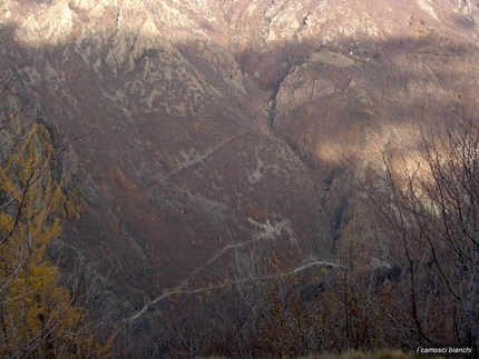 Vallone di Sea, Val Grande di Lanzo - Pista Monaviel interrotta per frane