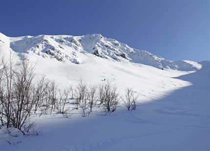Scialpinismo, sci ripido, Freeride, Appennino Tosco-Emiliano - Belle serpentine sotto la Nord Ovest di Vallestrina