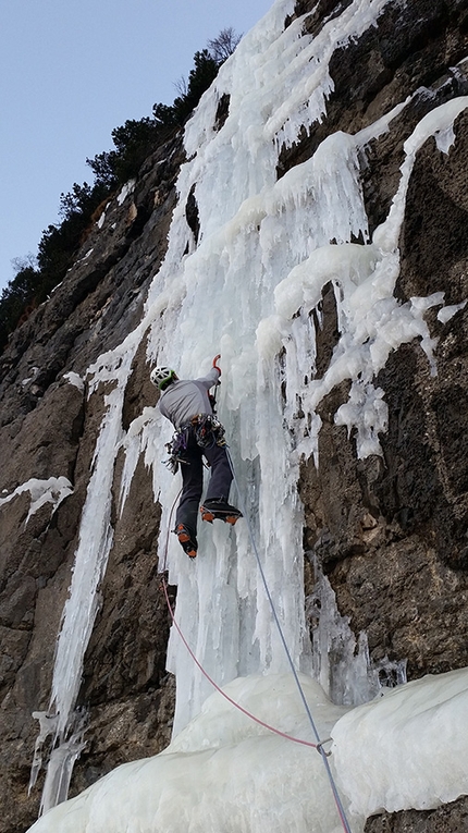 Happy Ending, nuova cascata di ghiaccio in Val Trementina, Paganella
