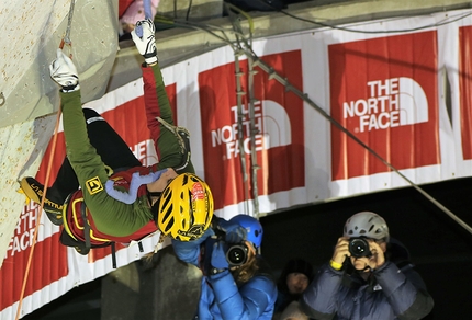 Ice Climbing World Cup 2017 - Petra Klinger durante la Coppa del Mondo di arrampicata su ghiaccio 2017 a Saas Fee, Svizzera