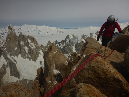 Alpinismo Vagabondo, Patagonia, El Chalten, Giovanni Zaccaria, Alice Lazzaro - Patagonia: Cumbre, Aguja Poincenot