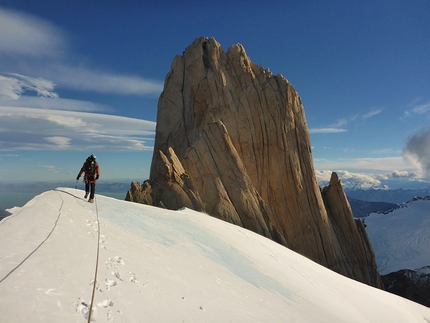Alpinismo Vagabondo, Patagonia, El Chalten, Giovanni Zaccaria, Alice Lazzaro - Patagonia: dalla Silla il tramonto sulla Poincenot, scendendo dal Fitz Roy