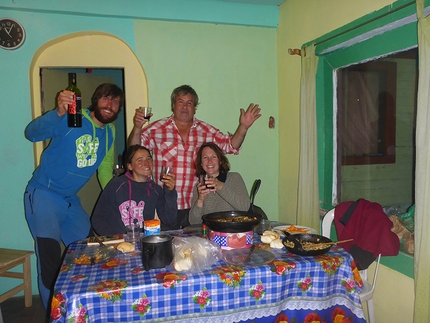 Alpinismo Vagabondo, Patagonia, El Chalten, Giovanni Zaccaria, Alice Lazzaro - Patagonia: la festa a casa Ramirez