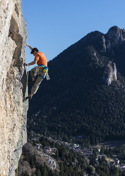 Corna Rossa di Bratto, Settore Solarium, Val Seriana - In arrampicata al Settore Solarium di Corna Rossa di Bratto