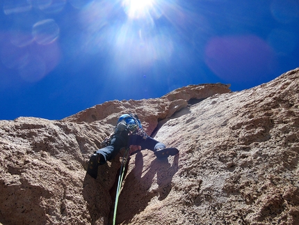 Patagonia, Frey, Argentina, arrampicata, Francesco Salvaterra, Filippo Mosca - Arrampicata a Frey in Patagonia: Califa Fosil, terza lunghezza