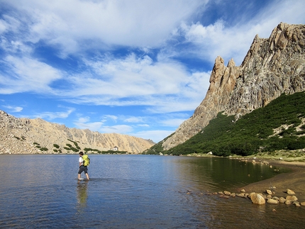 Patagonia, Frey, Argentina, arrampicata, Francesco Salvaterra, Filippo Mosca - Arrampicata a Frey in Patagonia: Refugio Frey e aguja omonima dalla laguna Toncèk