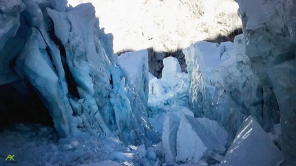 Everest, inverno, Alex Txikon, Himalaya - Durante il tentativo della spedizione spagnola guidata da Alex Txikon di salire Everest in inverno e senza ossigeno supplementare