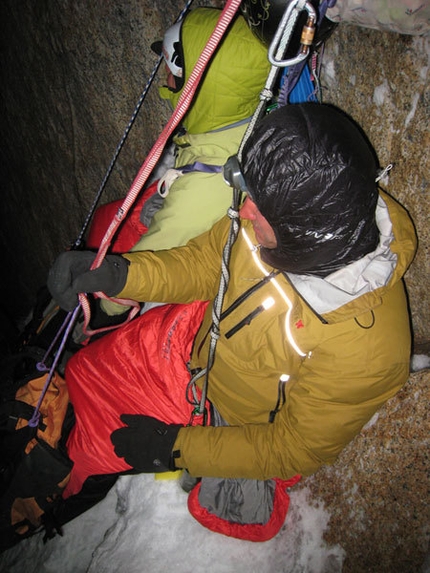 Patagonia - Roberto Pedrotti e a sinistra Andrea Reboldi al bivacco sul Cerro Torre