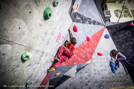 Campionato Regionale di Boulder Giovanile 2017 Abruzzo - Molise - Durante la prima tappa del Campionato Regionale di arrampicata Boulder Giovanile 2017 Abruzzo - Molise tenutasi a l’Aquila il 12/02/2017