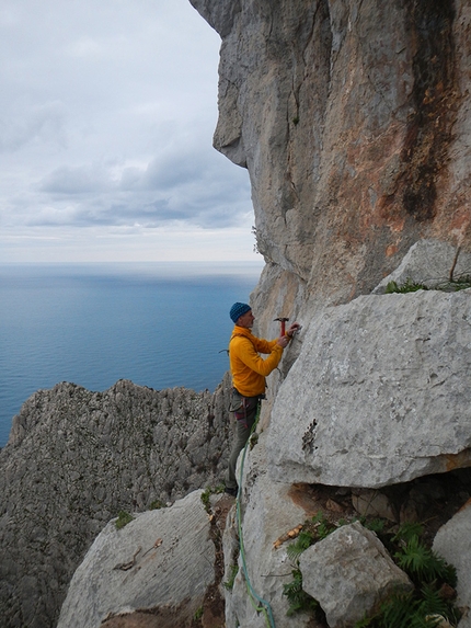 Cima Margherita, Sicilia, Heinz Grill, Martin Heiß, Florian Kluckner - Via Fifone alla Cima Margherita, Sicilia: piantando la 12° sosta