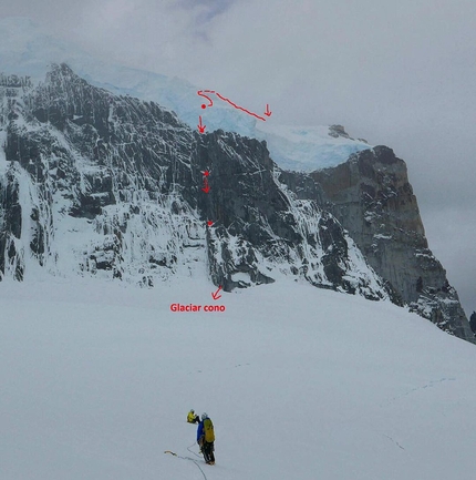 Cerro Murallon, Patagonia, David Bacci, Matteo Bernasconi, Matteo Della Bordella - La linea di discesa dopo la prima salita della parete est del Cerro Murallon in Patagonia (David Bacci, Matteo Bernasconi, Matteo Della Bordella 04-05/02/2017)