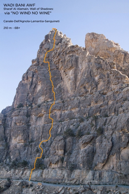 Oman Climbing Trip, Daniele Canale, Manrico Dell’Agnola, Tommaso Lamantia, Giovanni Pagnoncelli, Marcello Sanguineti - Wadi Bani Awf, Wall of Shadows: No Wind, no Wine (210m, 6b+). Daniele Canale, Manrico Dell’Agnola, Tommaso Lamantia, Marcello Sanguineti, 10/1/2017