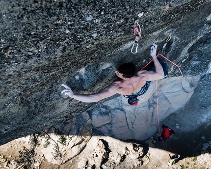 Jernej Kruder, Cova del ocell, Spain - Jernej Kruder sending 'Bi herri, borokka bat' 9a at Cova del ocell in Spain.