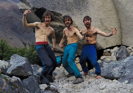 Paine Towers, Patagonia, El Regalo de Mwono, Nicolas Favresse, Sean Villanueva, Siebe Vanhee - Siebe Vanhee, Nicolas Favresse and Sean Villanueva after having made the first free ascent of 'El Regalo de Mwono' up the East Face of Central Tower of Paine, Patagonia