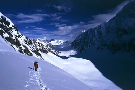 Luca Vuerich - La lunga marcia. Verso il C1 del Gasherbrum II.