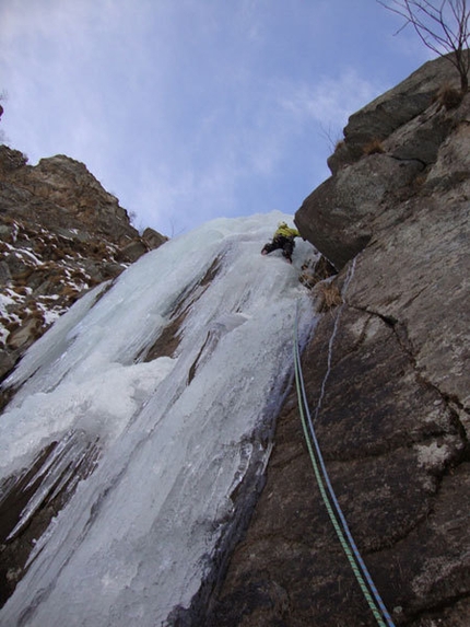 Gecco Lavico, cascata di ghiaccio nel Vallone di Piantonetto