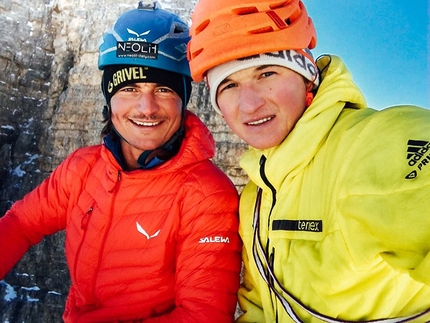 Tre Cime di Lavaredo, Dolomiti, Cima Ovest, Cima Grande, Cima Piccola, Punta di Frida, Cima Piccolissima, Simon Gietl, Michi Wohlleben - Simon Gietl and Michi Wohlleben on Cima Piccolissima during the winter traverse of the Tre Cime di Lavaredo on 17/03/2017