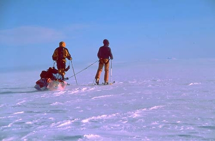 Islanda, ghiacciaio Vatnajokull, Luigi Trippa, Paolo Mantovani, Marco Porta - La traversata del ghiacciaio Vatnajokull in Islanda con gli sci