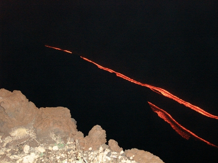 Stromboli volcano - The Stromboli volcano erupting