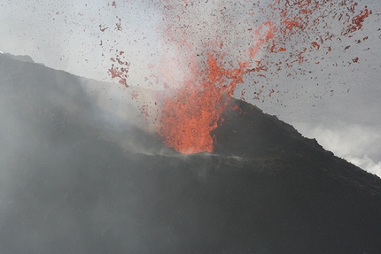 Stromboli volcano - The Stromboli volcano erupting