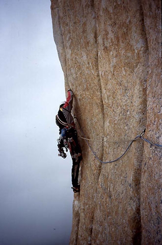 Austrian Shipton Expedition, Trango, Pakistan, Thomas Scheiber, Hansjörg Auer, Matthias Auer, Karl Dung, Ambros Sailer  - Thomas Scheiber on the final pitch of Eternal Flame, Nameless Tower