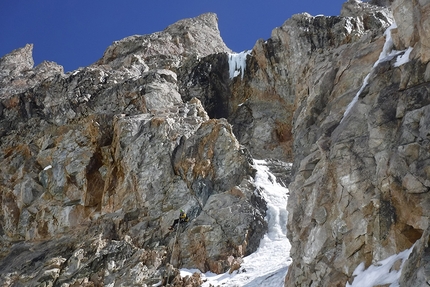 Patagonia, Cerro Penitentes, Tomas Franchini, Silvestro Franchini - Corde doppie lungo la parete SE di Cerro Penitentes in Patagonia