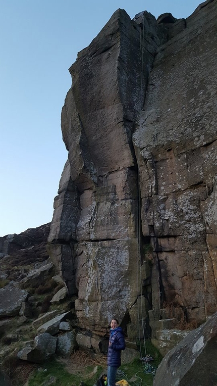 Michele Caminati miracolato sul gritstone inglese