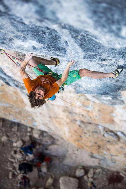 Patxi Usobiaga, Papichulo, Oliana, Spain - Patxi Usobiaga climbing Papichulo 9a+ at Oliana in Spain