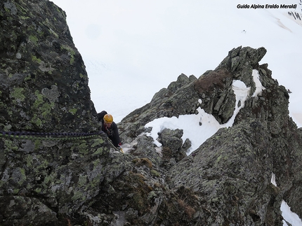 Monte Foscagno, Alta Valtellina, alpinismo - Durante l'apertura di 'L'eterna giovinezza' sul Monte Foscagno in Vallaccia Corta (Eraldo Meraldi, Lorenzo Giacomelli, 28/05/2017)