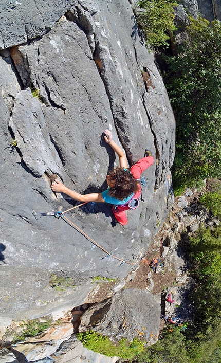 Lula, Monte Albo, Sardinia - Cecilia Marchi climbing Faradda (6b+) at Coa ‘e Littu.