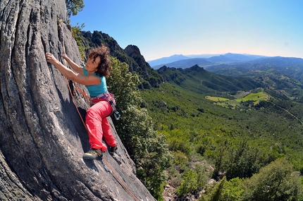 Sport climbing at Lula, the new crag in Sardinia