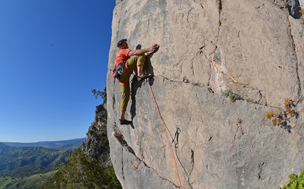 Lula, Monte Albo, Sardinia - Maurizio Oviglia climbing Appo unu dubbiu, 7b at Coa ‘e Littu, Lula, Sardinia