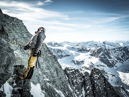 Matterhorn, Schweizernase, Alexander Huber, Dani Arnold, Thomas Senf - Alexander Huber making the first ascent of Schweizernase on the North Face of the Matterhorn