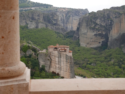 Grecia, scialpinismo - Le incertezze del tempo ci portano a visitare i monasteri delle Meteore 